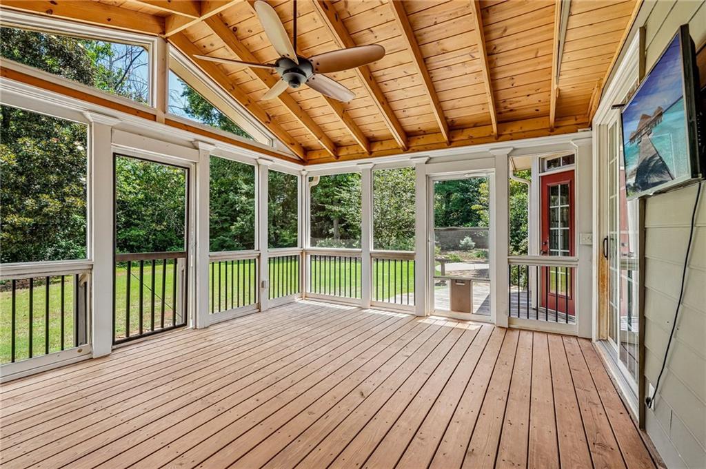 1515 Shagbark Way Property Photo 13