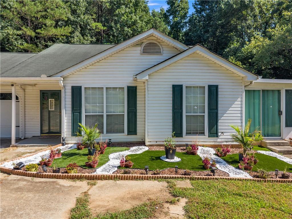 3877 Deaton Road Property Photo 1