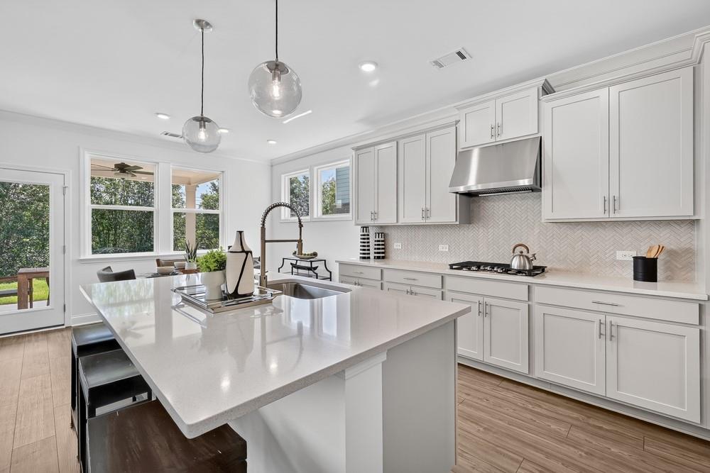 132 Sheryl Way Property Photo 2