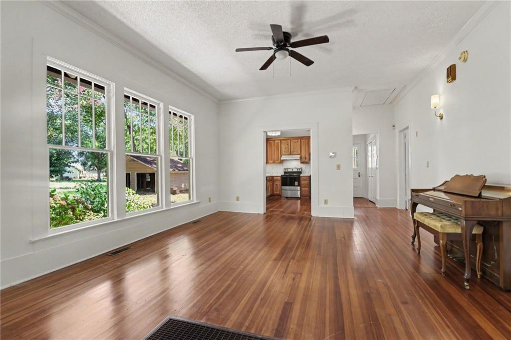 64 S Main Street Property Photo 14