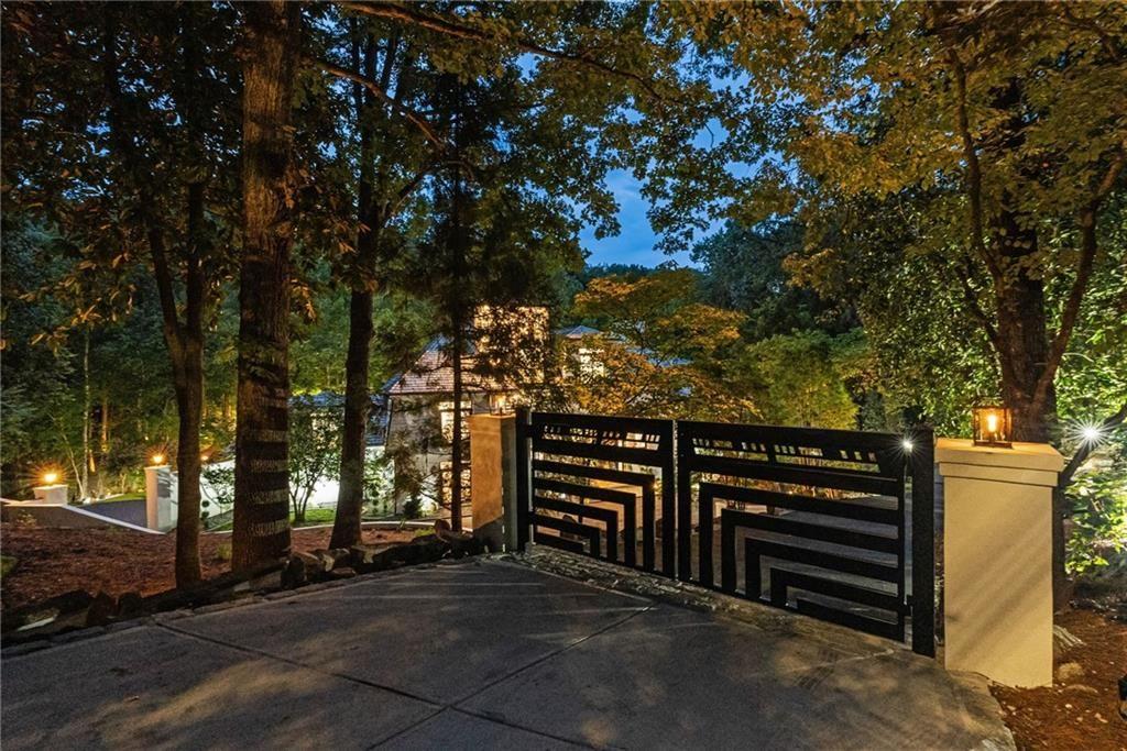 3946 Paces Ferry Road Nw Property Photo 53