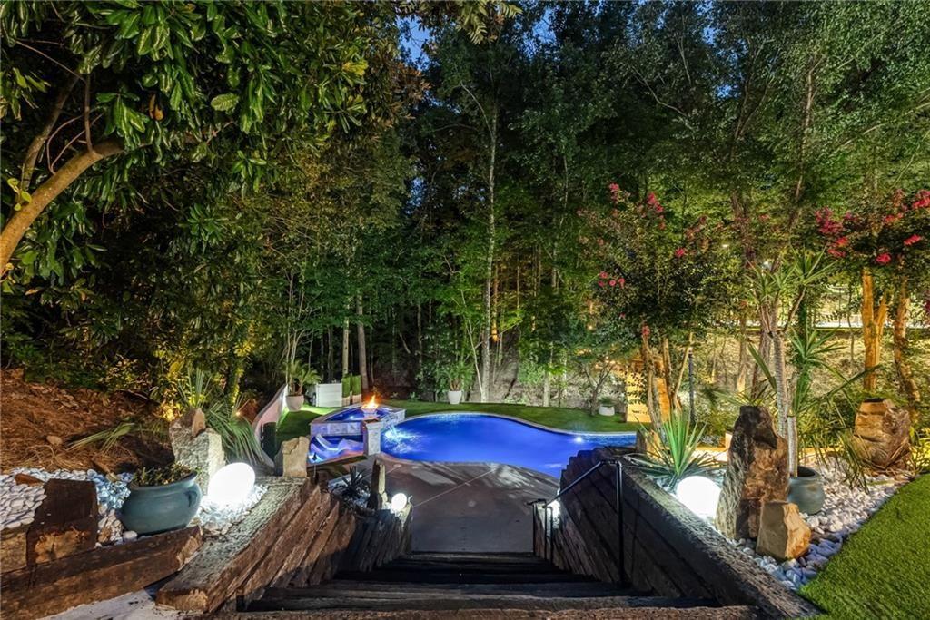 3946 Paces Ferry Road Nw Property Photo 56