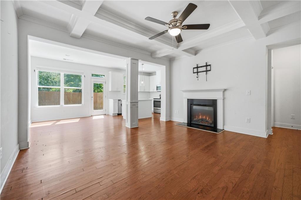 5825 Radford Loop Property Photo 6