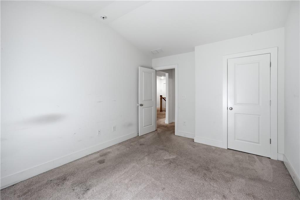 5825 Radford Loop Property Photo 29