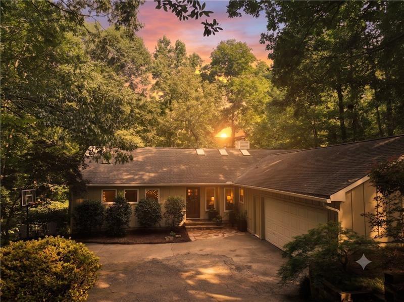 100 Kings Mill Court Property Photo 1