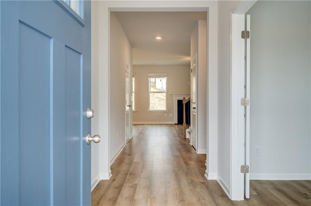 183 Dalston Cove Property Photo 4