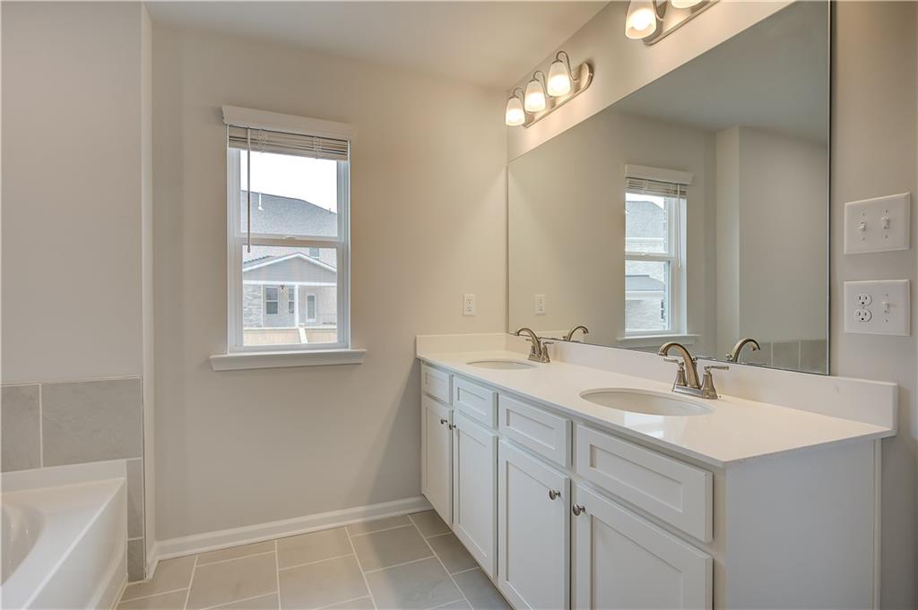 183 Dalston Cove Property Photo 25
