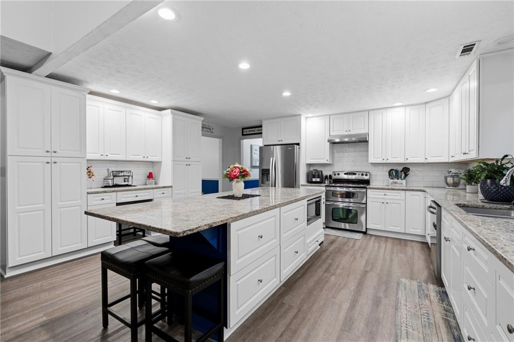 205 High Point Forest Drive Property Photo 1
