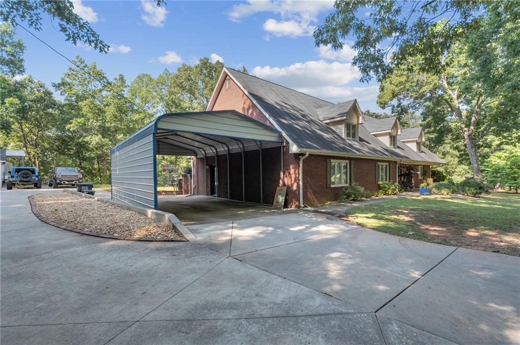 205 High Point Forest Drive Property Photo 15