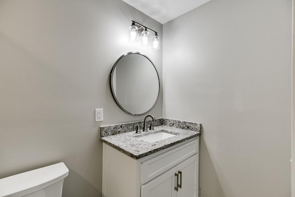 4615 S Lee Street Property Photo 27