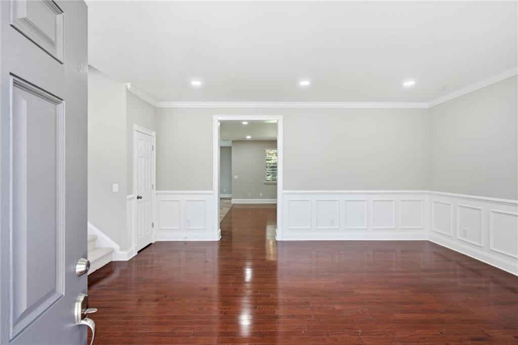 1203 Lanier Springs Drive Property Photo 7