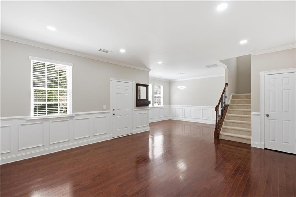 1203 Lanier Springs Drive Property Photo 9