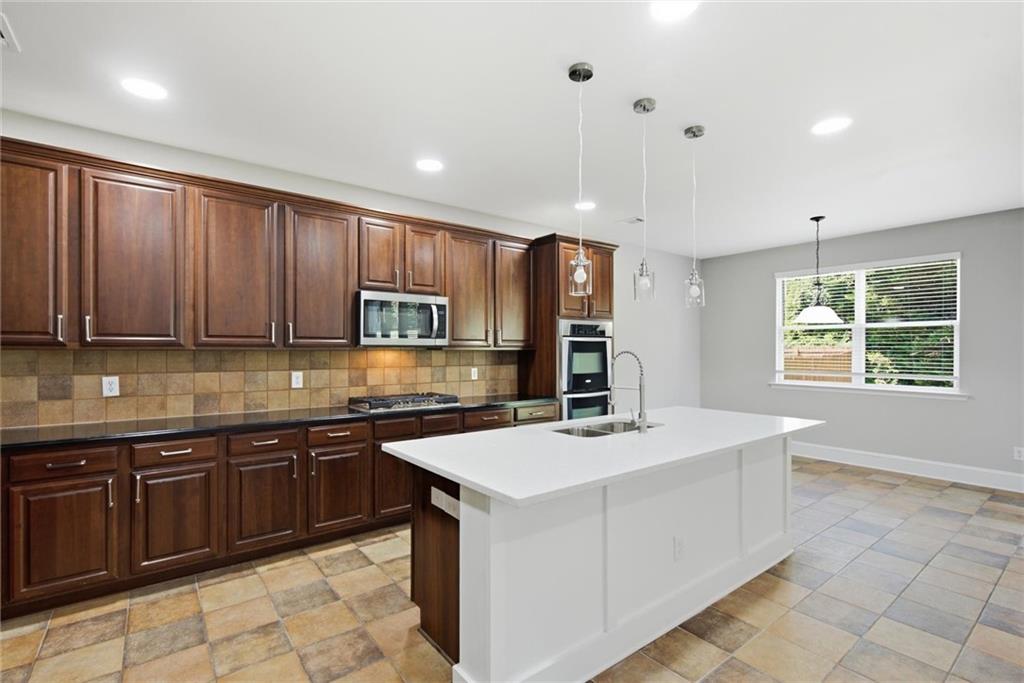 1203 Lanier Springs Drive Property Photo 14