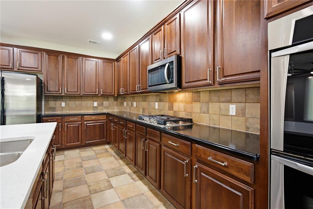 1203 Lanier Springs Drive Property Photo 17