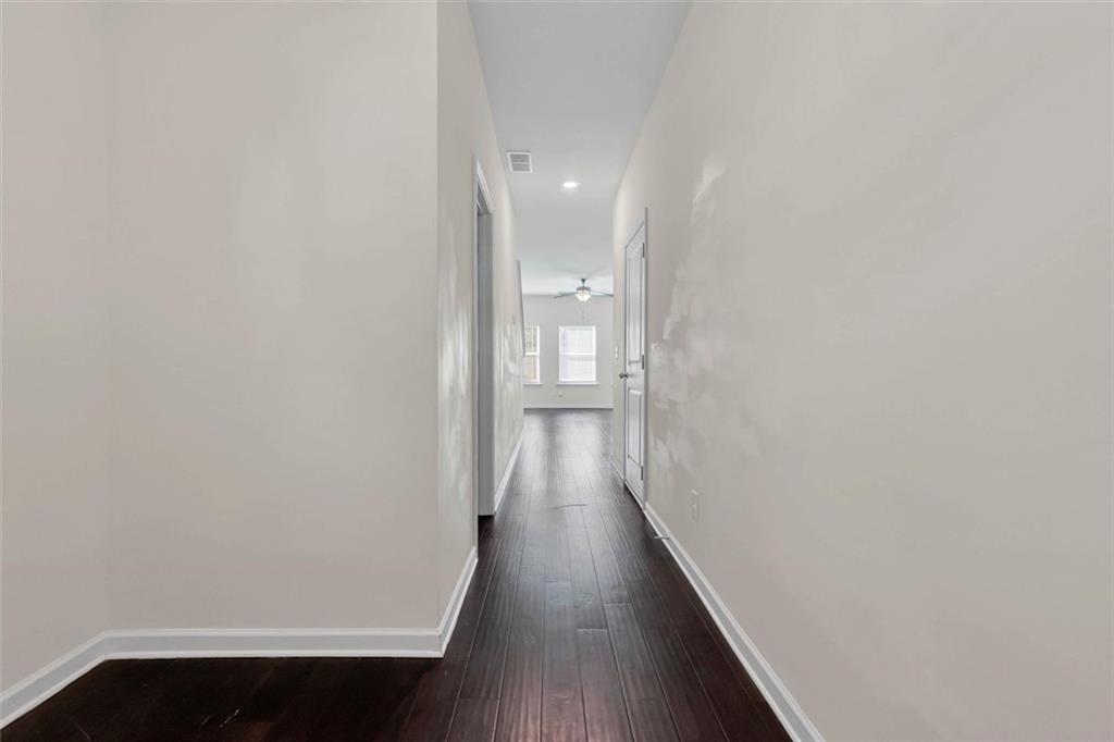 3470 Lakeview Creek Property Photo 9