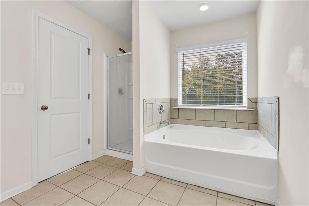 3470 Lakeview Creek Property Photo 25