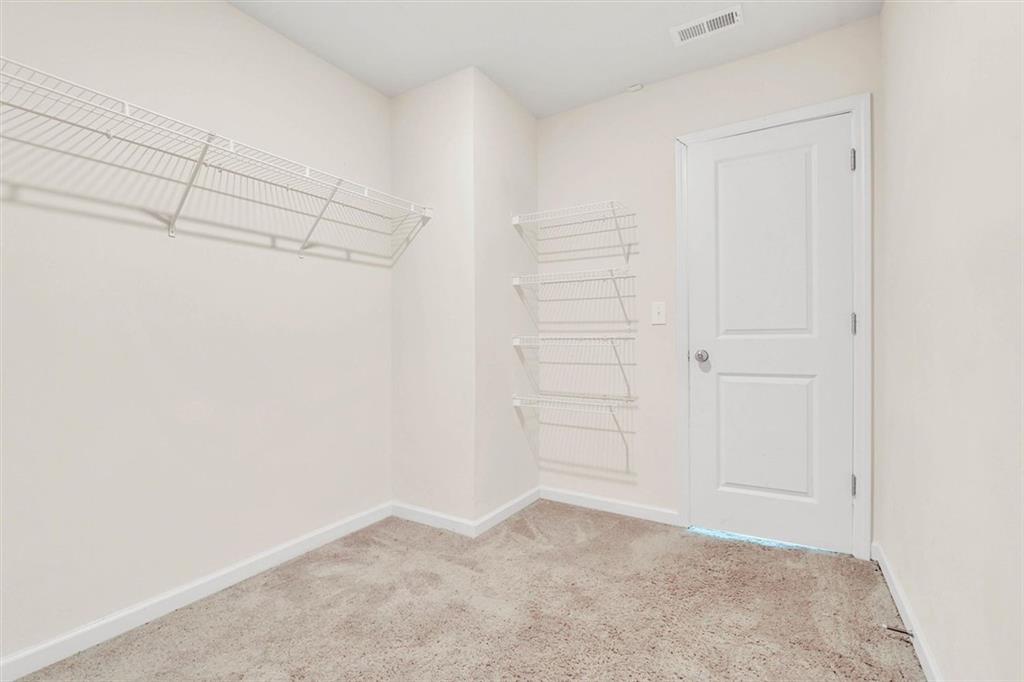 3470 Lakeview Creek Property Photo 29