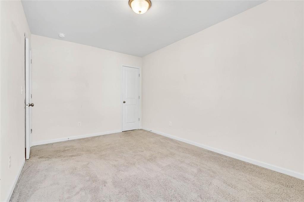 3470 Lakeview Creek Property Photo 35