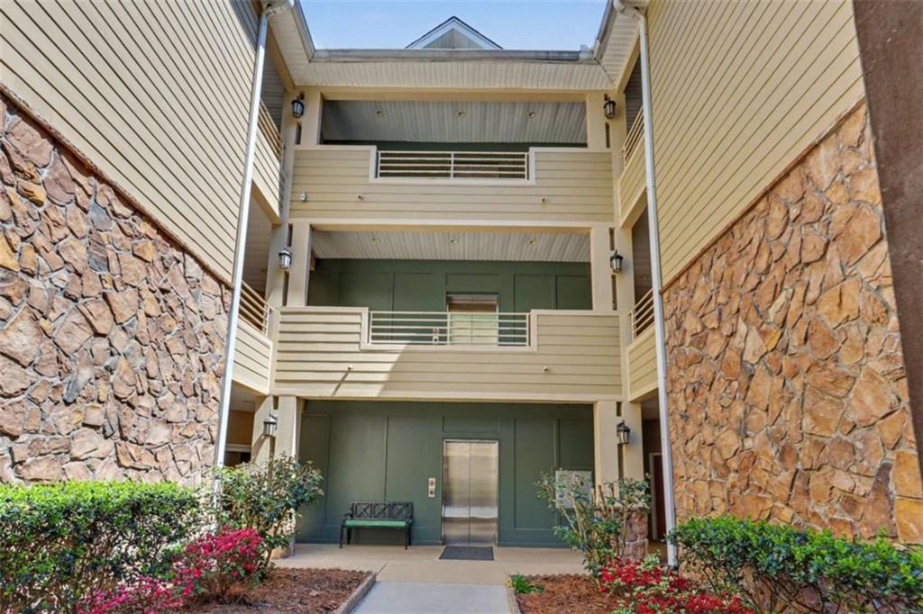 146 Gleneagle Court Unit 202e Property Photo 7