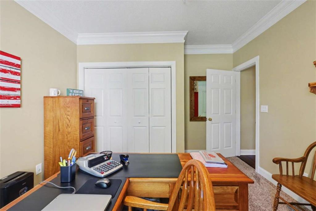 146 Gleneagle Court Unit 202e Property Photo 38