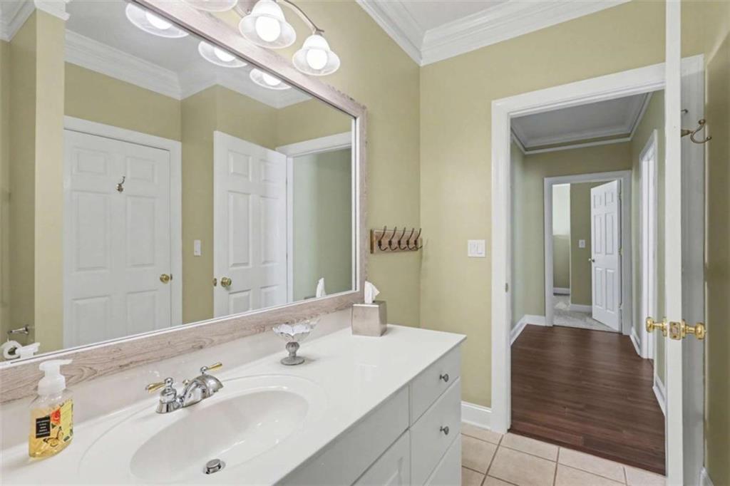 146 Gleneagle Court Unit 202e Property Photo 43