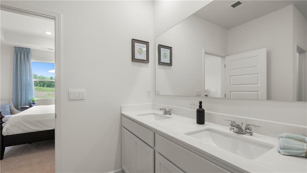 512 Alder Lane Court Property Photo 18