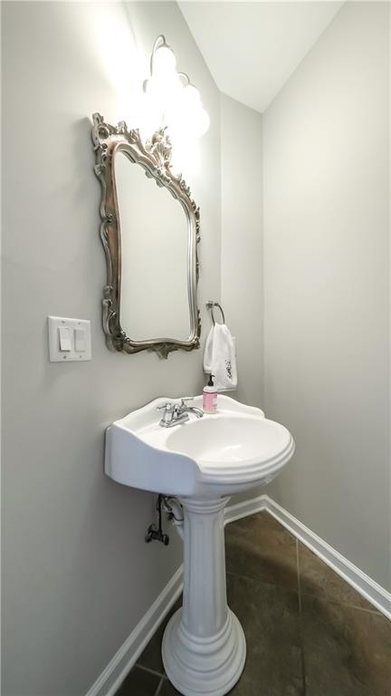345 Cherokee Drive Property Photo 14