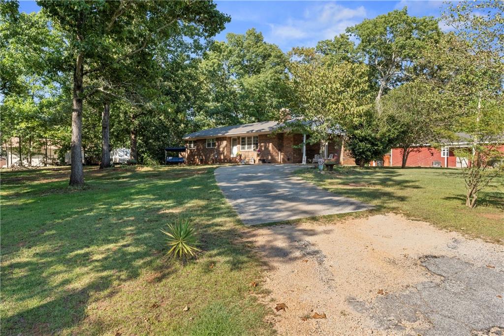 25 Dubignon Drive Property Photo 2