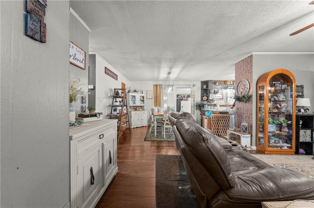 25 Dubignon Drive Property Photo 4
