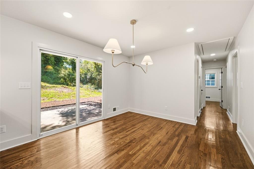215 Valley Drive Property Photo 10