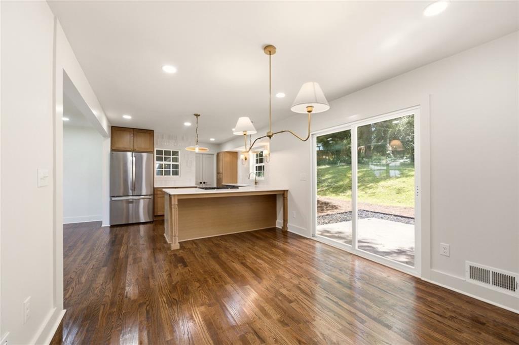215 Valley Drive Property Photo 11