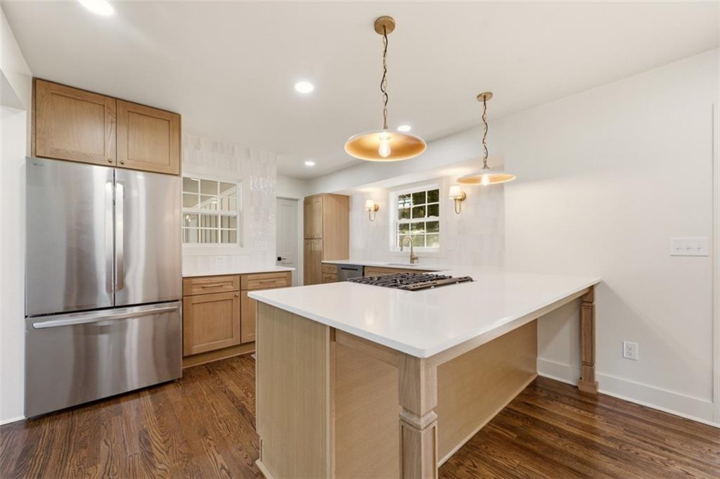 215 Valley Drive Property Photo 13