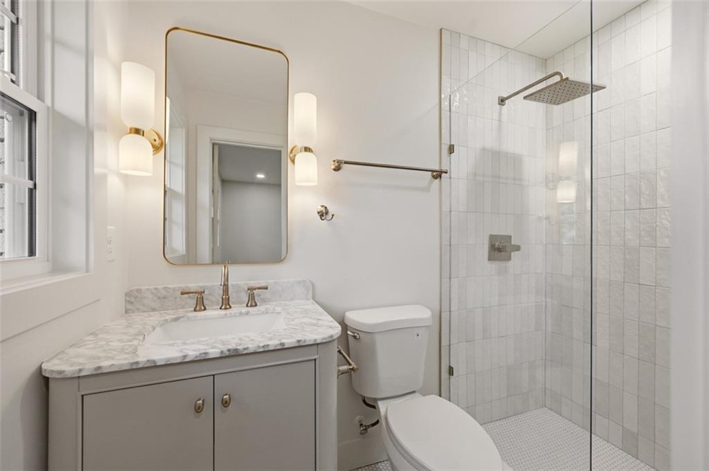 215 Valley Drive Property Photo 22