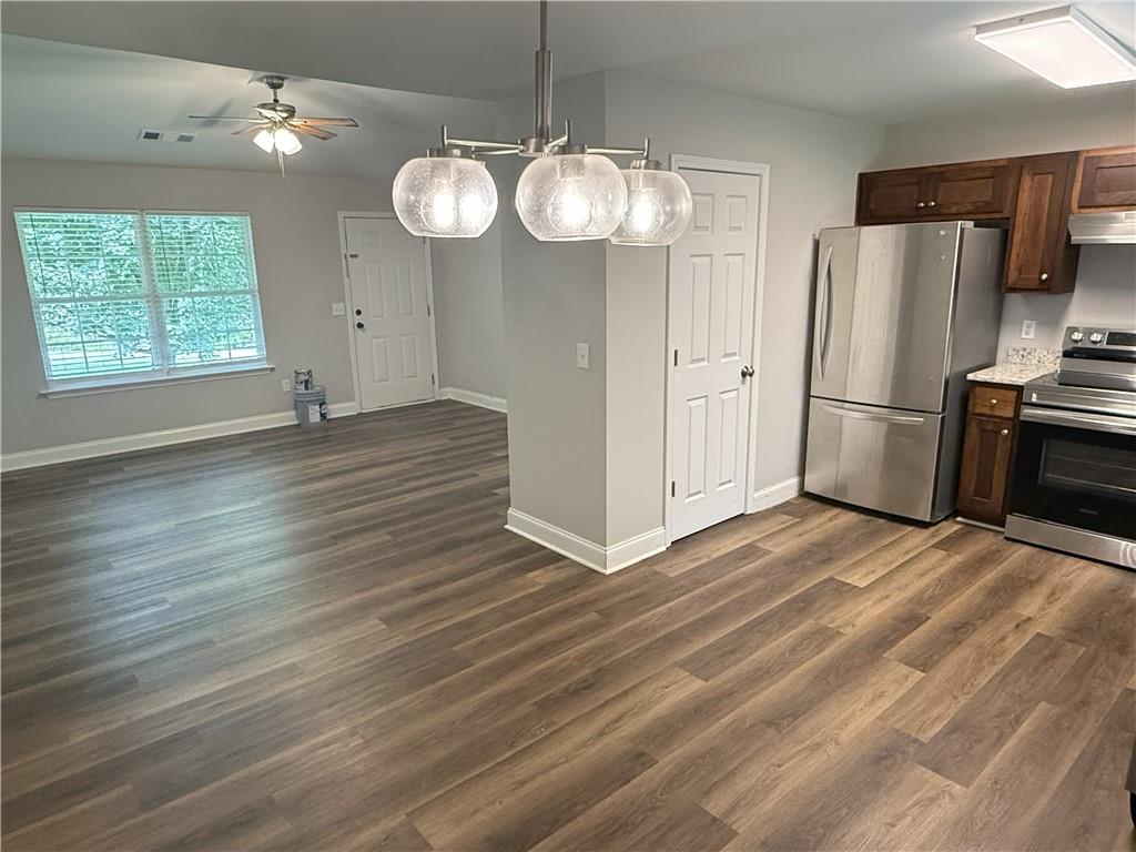4411 Whitmire Circle Property Photo 7