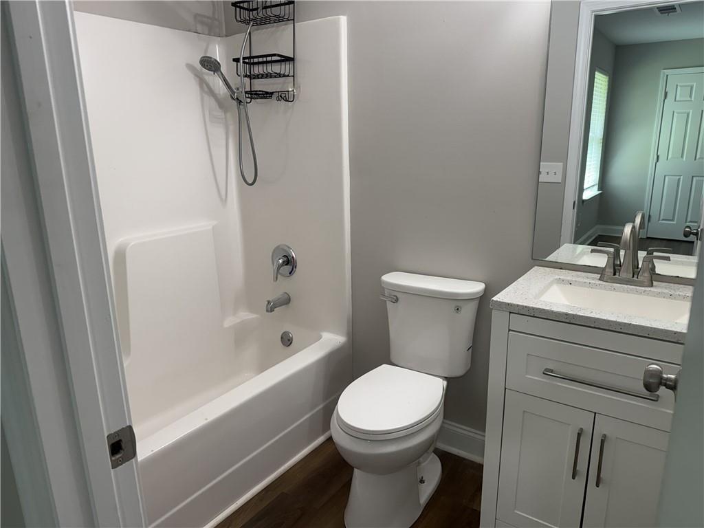 4411 Whitmire Circle Property Photo 13