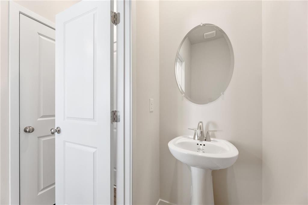 2070 Underwood Drive Unit 27 Property Photo 9