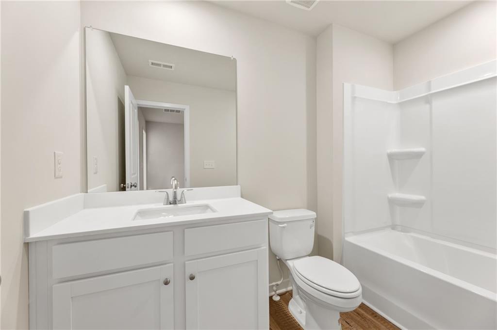 2070 Underwood Drive Unit 27 Property Photo 13
