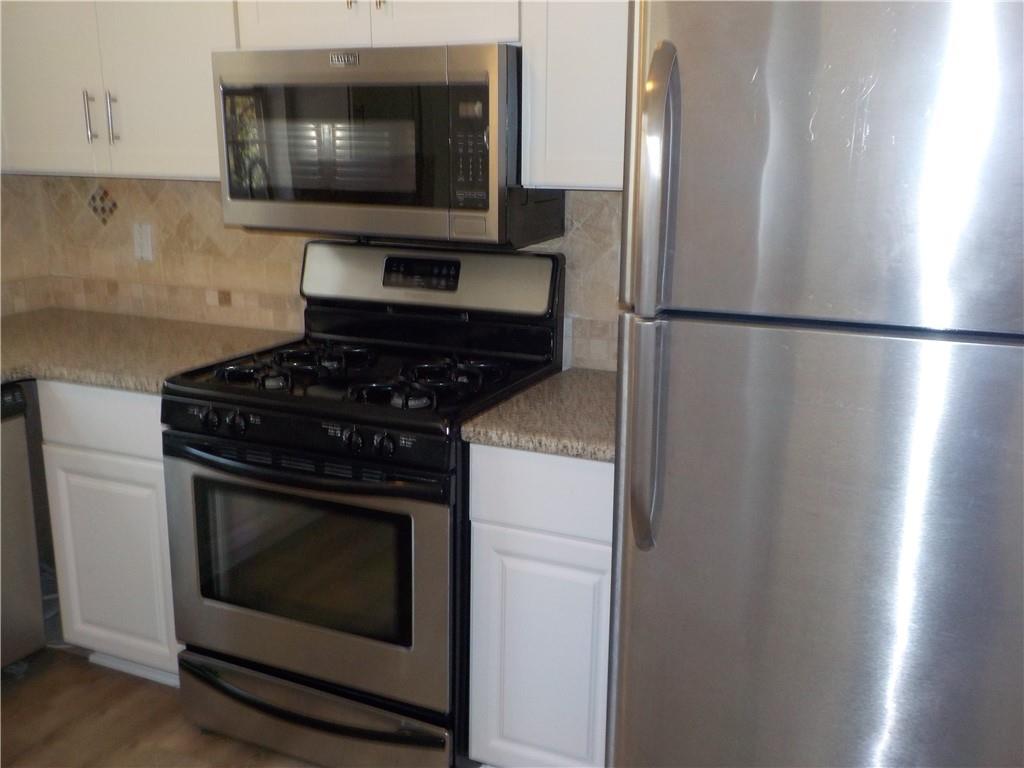 2169 Victoria Place Property Photo 8