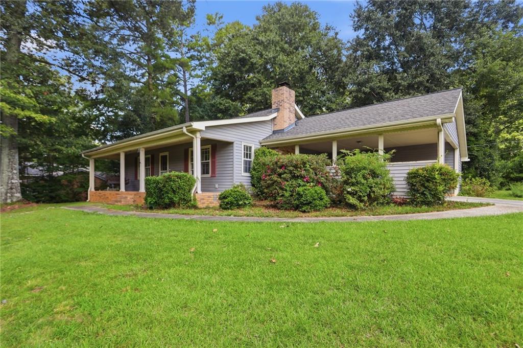 2029 Abington Lane Property Photo 3