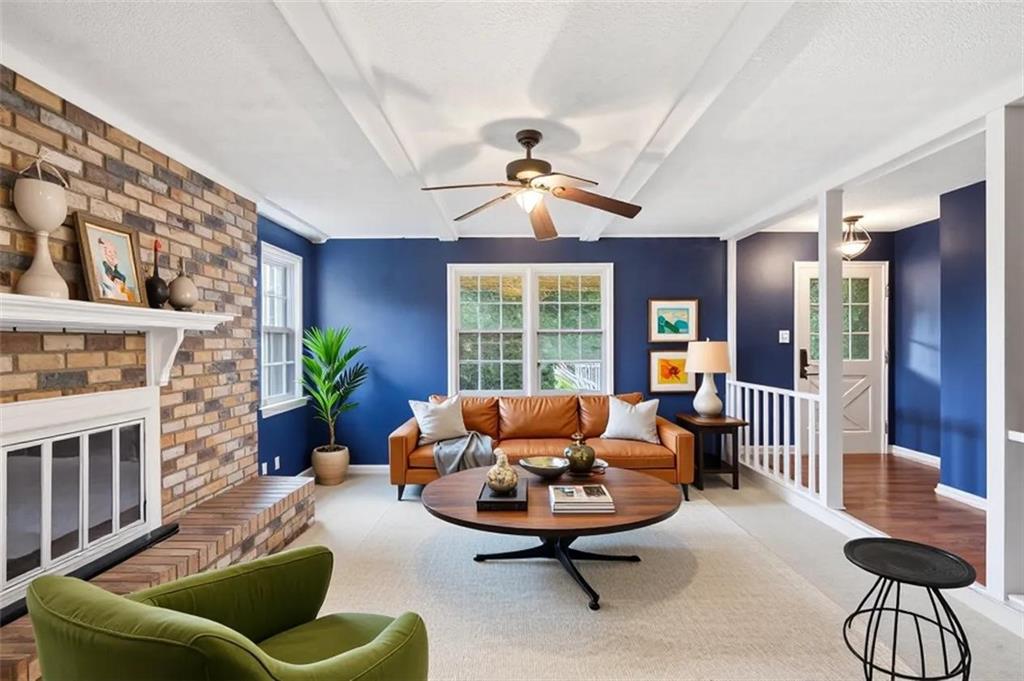 2029 Abington Lane Property Photo 4