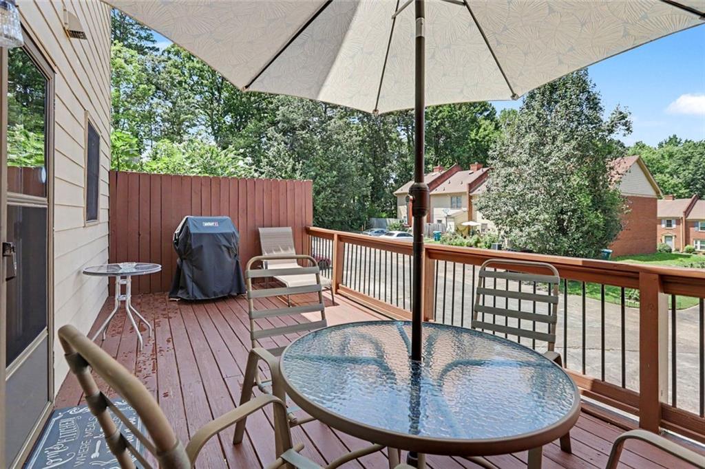 6139 Winfield Court Property Photo 13