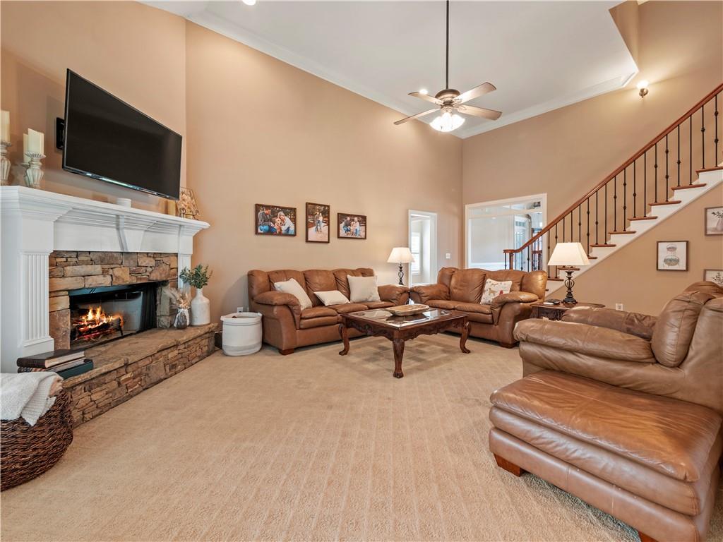 100 Cole Point Property Photo 9
