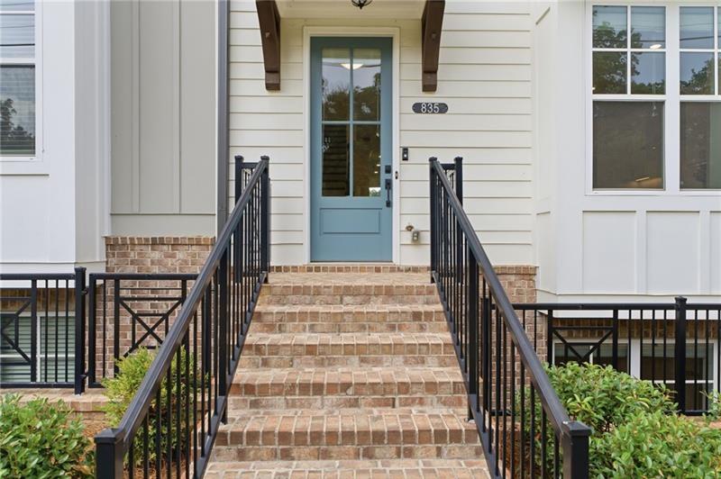 835 Green Sapling Trail Property Photo 4