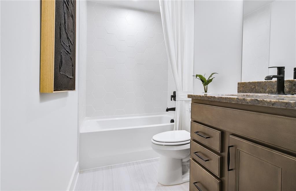 4835 Rosarian Drive Property Photo 24