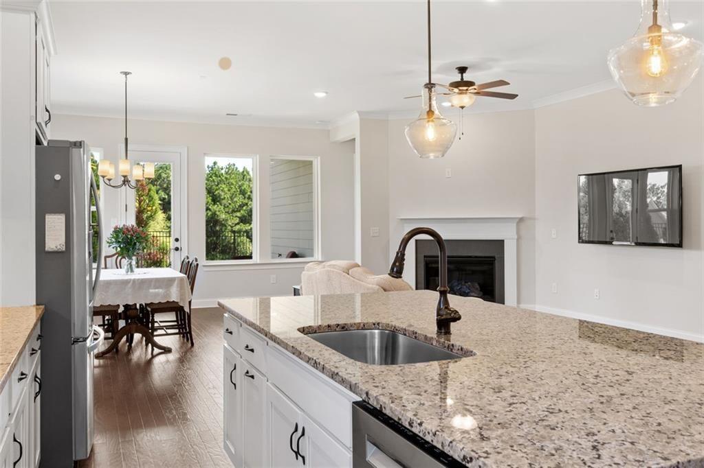 6853 River Rock Drive Property Photo 13