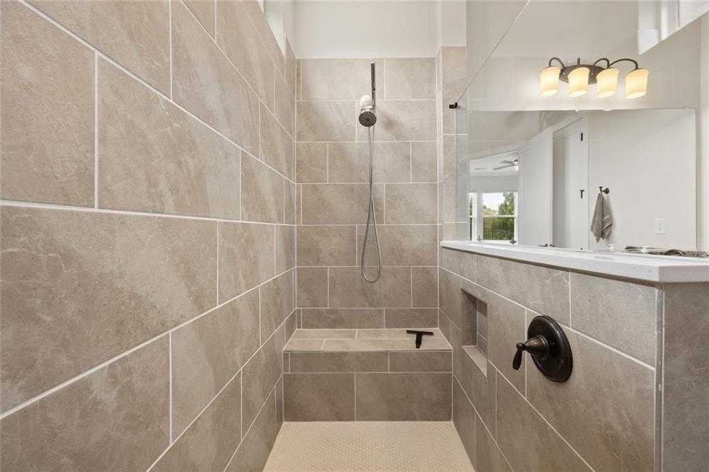 6853 River Rock Drive Property Photo 24