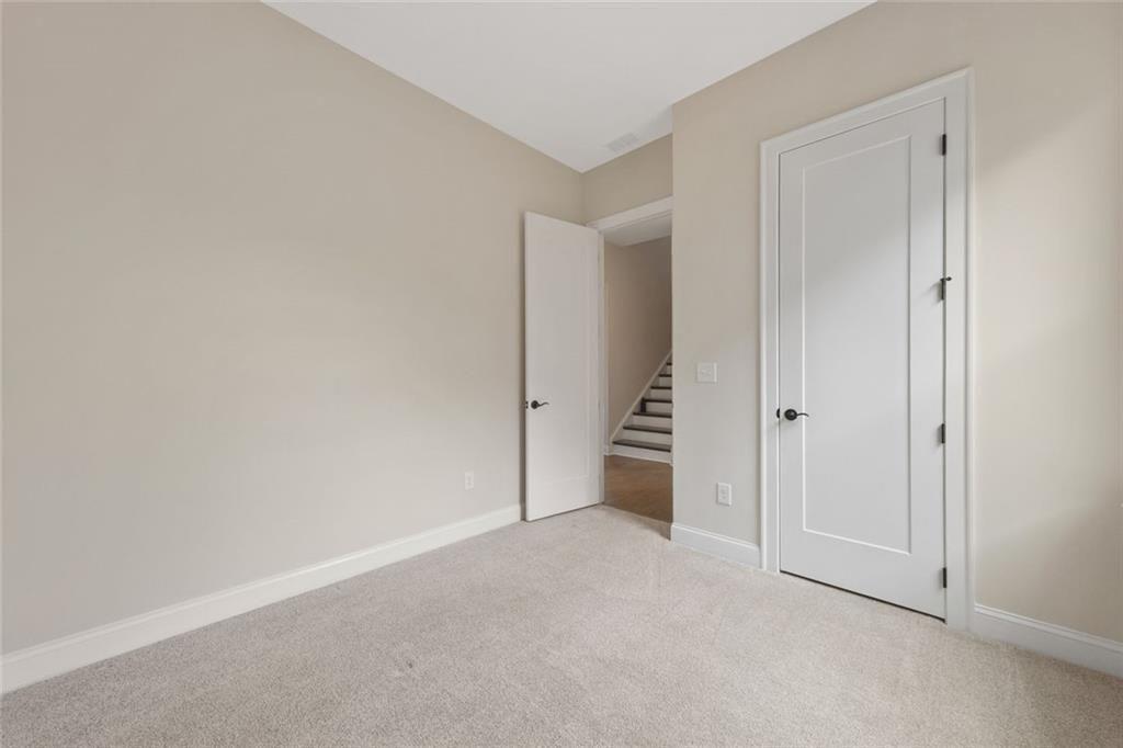 6853 River Rock Drive Property Photo 28