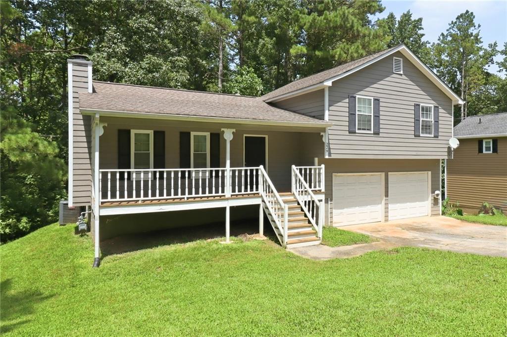 229 Hampton Drive Property Photo 2