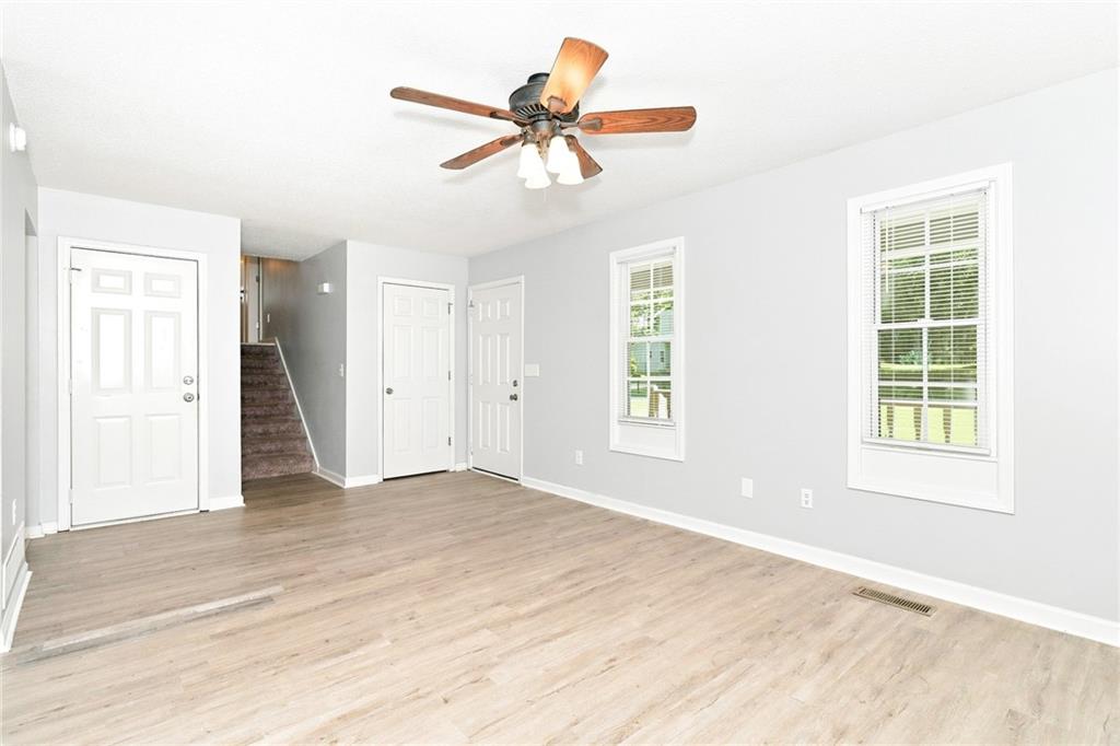 229 Hampton Drive Property Photo 6