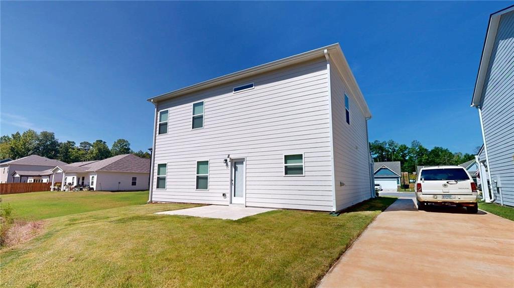 662 Blackshear Trl Property Photo 3
